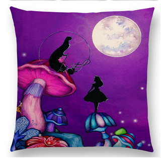 Kussenhoes paars, roze. Fantasy kussensloop Alice's dreams. Alice in Wonderland kussenhoes 45x45