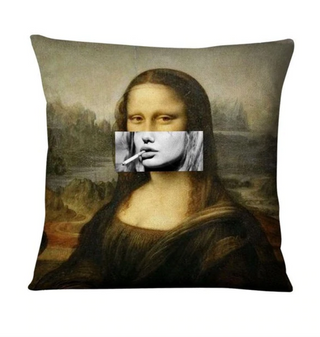 Kussenhoes Angelina Jolie en Mona Lisa collage. Stoere kussenhoes. Leuke cadeu kussenhoes 45x45