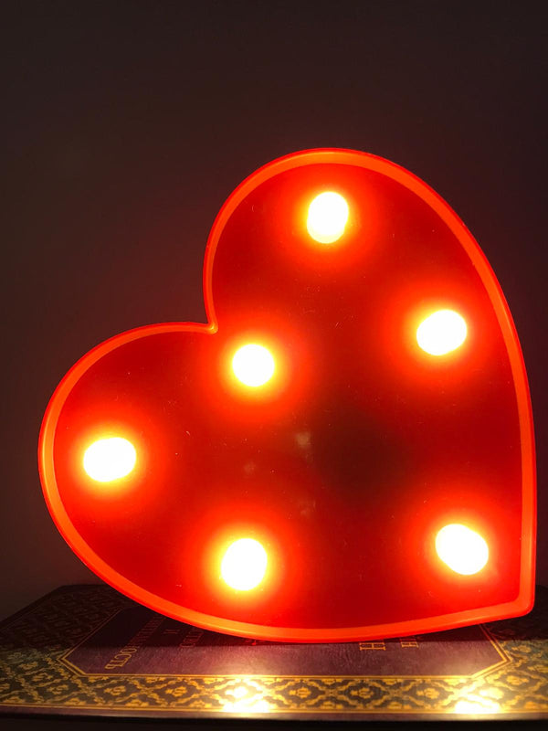 Nachtlampje Hart / Tafelnachtlamp HART. Nachtlampje cadeau voor meisje of dame. 3D illusie nachtlamp, tunnel lamp hart.