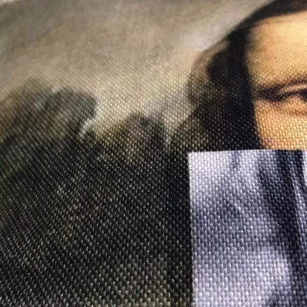 Kussenhoes Angelina Jolie en Mona Lisa collage. Stoere kussenhoes. Leuke cadeu kussenhoes 45x45