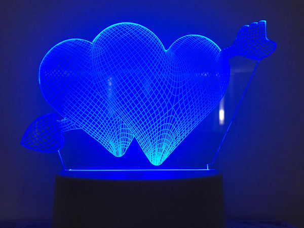 Hartjes nachtlamp. Liefde lamp. Lamp Hartjes met pijl. Romantische nachtlamp, 7-kleurig