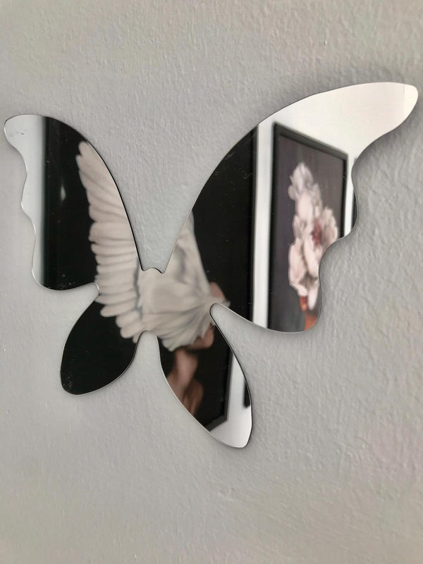 Muurdecoratie spiegelen muursticker Vlinders. Acryl spiegel vlinders 3 stuks.