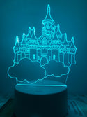 Nachtlampje voor kind in een vorm van Kasteel. Tafellampje/nachtlamp sprookjeskasteel op wolkjes. Kasteel lampje 7-kleurig